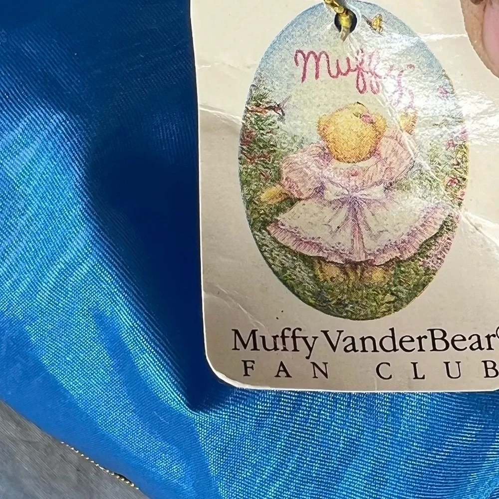 Vintage Muffy Vanderbear Bal Masque Bear nwt - Picture 7 of 7